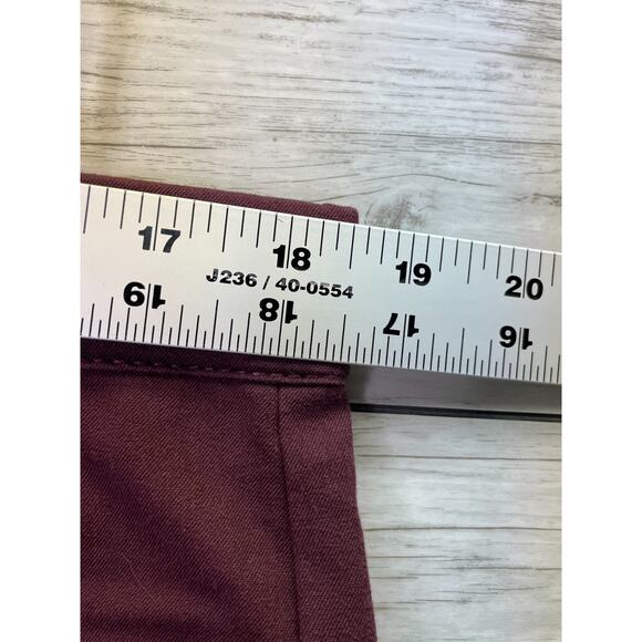 Isaac Mizrahi Live Pants 16P Petite Womens Burgundy Red Bootcut Stretch - Picture 4 of 11